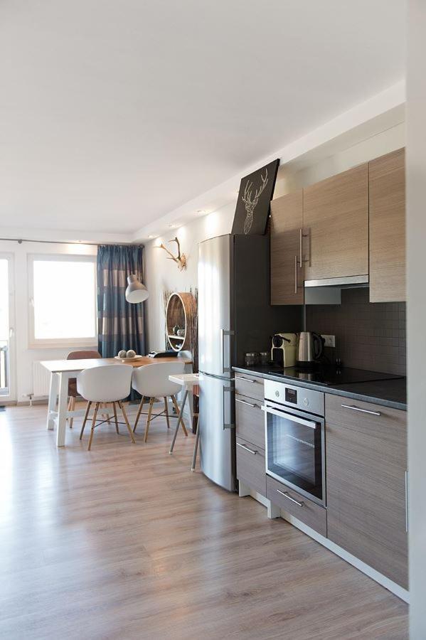 Apartment Hightop *
